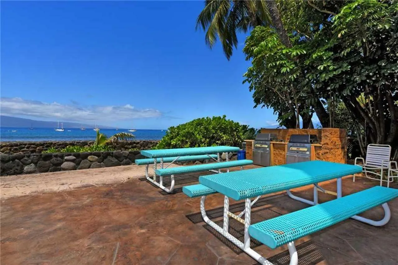 1 Bedroom Ocean Front Condo In Lahaina Town - Sleeps 4 - Lahaina Roads #204 United States