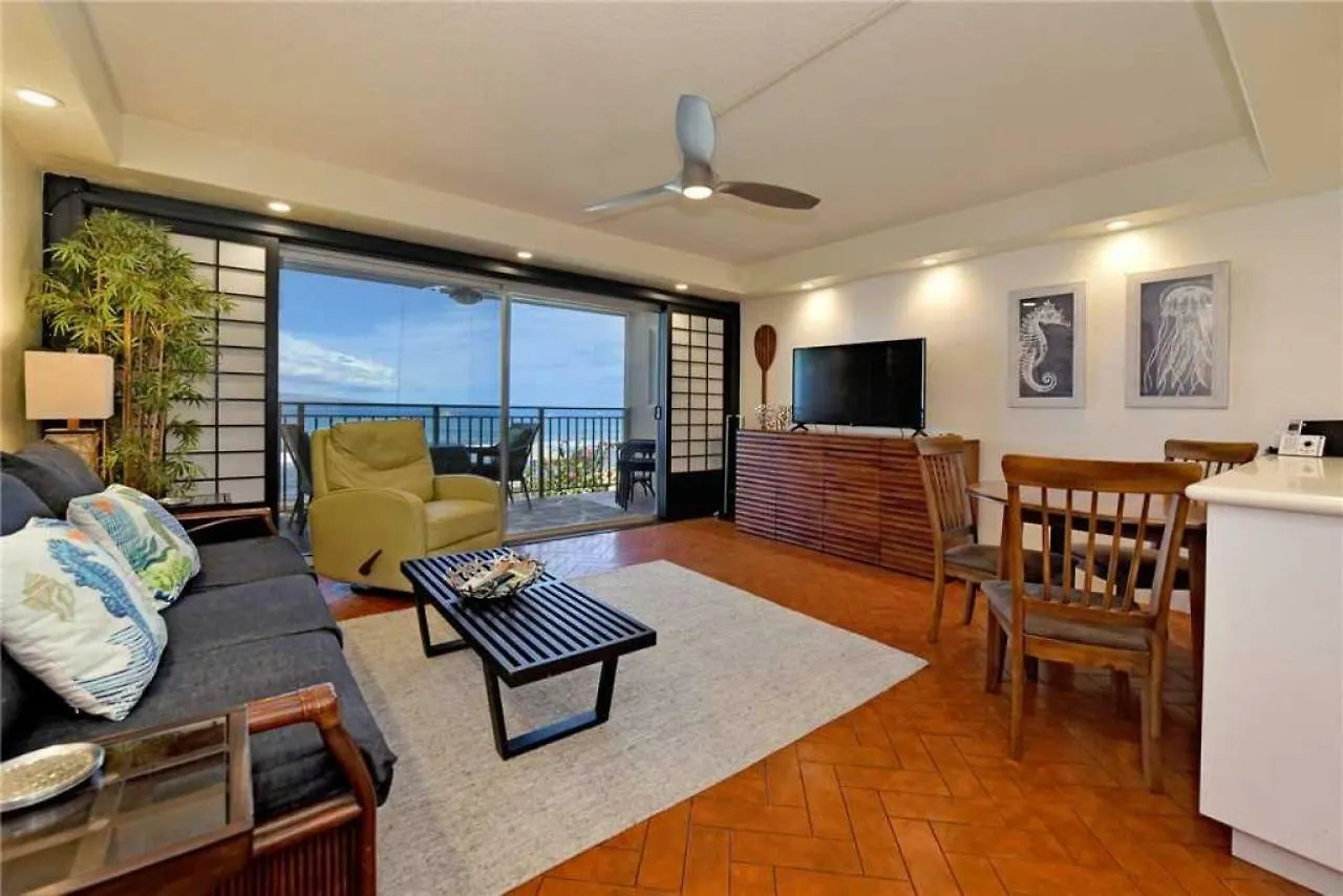 Holiday home 1 Bedroom Ocean Front Condo In Lahaina Town - Sleeps 4 - Lahaina Roads #204